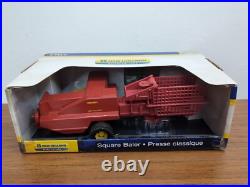 1/16 Ertl Farm Toy New Holland 311 square baler