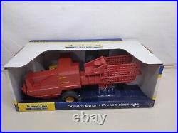 1/16 Ertl Farm Toy New Holland square baler