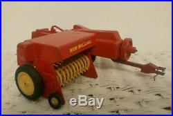 1/16 Farm Toy ADVANCE PRODUCTS New Holland Hay Baler 1960's