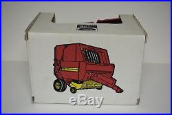 1/16 New Holland 660 Round Baler New in Box by Scale Models Hard to find