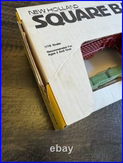 1/16 New Holland Square Hay Baler