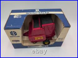 1/16 Scale Model Farm Toy New Holland 664 Round Hay Baler