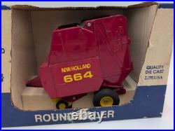 1/16 Scale Model Farm Toy New Holland 664 Round Hay Baler