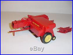 1/25 New Holland Baler WithThrower by Avanced Products (1958)! Nice Original