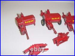1/25 Vintage Set of 3 New Holland Hay Balers by Advanced Products (1958) 1/25 Vintage Set of 3 New Holland Hay Balers by Advanced Products (1958)