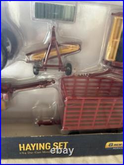 1/64 Ertl New Holland Haying Set T7.270 Square Baler Haybine Rake