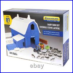 1/64 New Holland Dairy Barn Set with T6.164 Tractor & Roll-Belt 560 Baler 13982 1/64 New Holland Dairy Barn Set with T6.164 Tractor & Roll-Belt 560 Baler 13982
