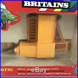 Britains Authentic Model 9556 New Holland Baler 132 Scale Boxed