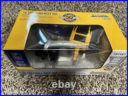 ERTL 1/64 New Holland T6.180 Roll-Belt 560 Round Baler 2024 Farm Show Chase Unit