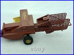Ertl 1/16 Scale New Holland Square Baler 100th Anniversary Edition Hard To Find