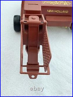 Ertl 1/16 Scale New Holland Square Baler 100th Anniversary Edition Hard To Find