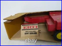 Ertl New Holland Toy Hay Baler 1/16 Scale, NIB