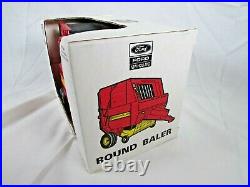 Ford Tractor New Holland 660 Round Baler for Hay 1/16 Scale Models NOS