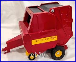 New Holland 1/16 660 Round Baler Parts Mart 1991