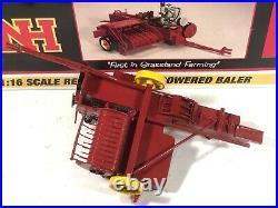 New Holland 116 Scale 66 Engine Powered Hay Baler SpecCast Rare Display