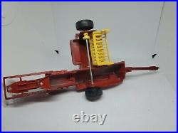 New Holland Baler 1/16 scale Made In USA