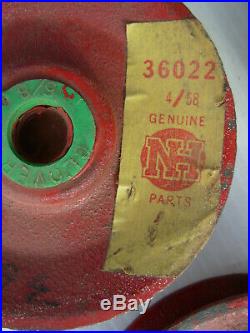 New Holland Baler Cast Wire Idler Roller withBushing #36022 2 New 1 Used
