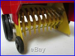 New Holland Sperry Rand Square Baler By Ertl 1970's Good Original Condition
