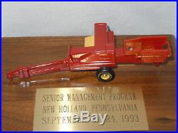 New Holland Square Baler Senior Managment Program Edition By Ertl 1/64th Scale