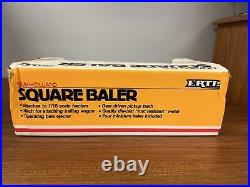 New Vintage 1986 Holland Square Baler Ertl 1/16 Scale Die Cast Toy NOS