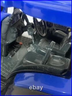 Tomy Big Farm 116 New Holland T7.270 Tractor with Loader & Roll-belt 560 Baler Tomy Big Farm 116 New Holland T7.270 Tractor with Loader & Roll-belt 560 Baler