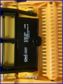 Tomy Big Farm 116 New Holland T7.270 Tractor with Loader & Roll-belt 560 Baler Tomy Big Farm 116 New Holland T7.270 Tractor with Loader & Roll-belt 560 Baler