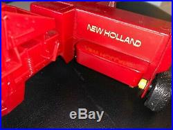 VINTAGE ERTL 116 NEW HOLLAND HAY RAKE & HAYLINER BALER Made in USA