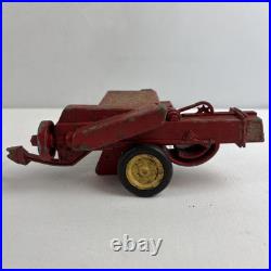 Vintage Advanced Products New Holland 268 Square Baler 125 Scale