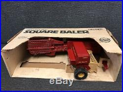 Vintage ERTL 1/16 Scale New Holland Square Baler NIB Diecast Tractors NOS