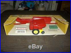 Vintage Rare 116 New Holland Baler Farm Toy Implement NIB Tractor Brown Box